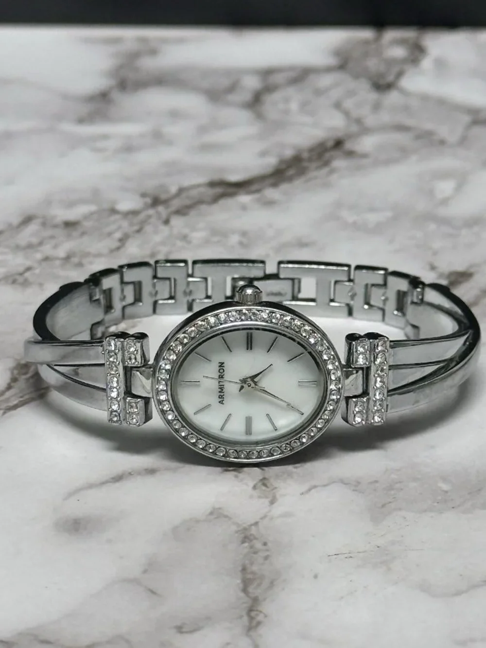 Armitron Watch Women Silver Tone Crystal Bezel Oval Dial New Battery 7 Inch